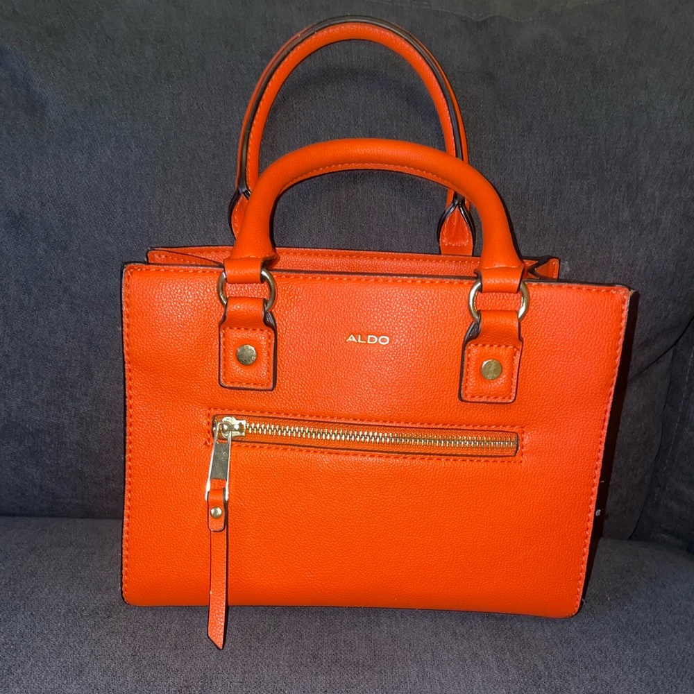 Poppin orange purse with strap